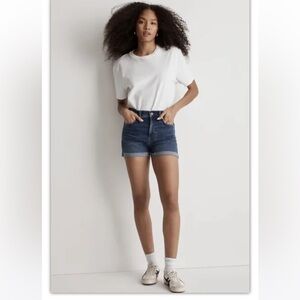 Madewell Women’s Sz 27 High Rise Cuffed Denim Shorts  Style #F7019
